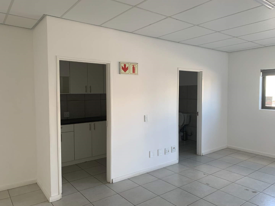 To Let Commercial Property for Rent in Rivergate Western Cape